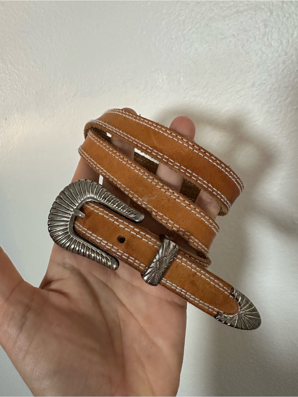 Vintage Liz Claiborne Tan Leather Western Skinny Belt Silver Buckle Size S